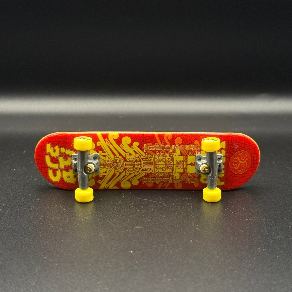 Tech Deck Fingerboard Red Yellow‎ Aztec Graphic Miniature Skateboard